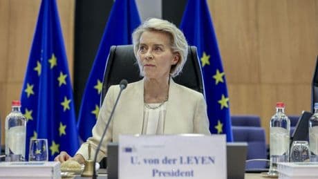 Von der Leyen acude a Escocia en busca de un acuerdo comercial equilibrado con Trump