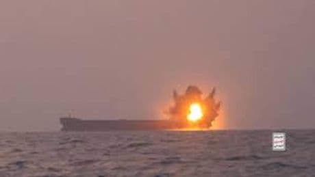 LIVE | Schip op de Rode Zee voor kust van Jemen aangevallen