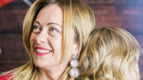 Meloni, insulti social alla figlia. La premier: «Basta clima d?odio»