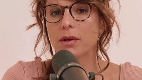 Miriam Salinas, terapeuta experta en ansiedad alimentaria: "Si respondes que sí a la mayoría de estas afirmaciones, tal vez tengas un problema con tu cuerpo y la comida"