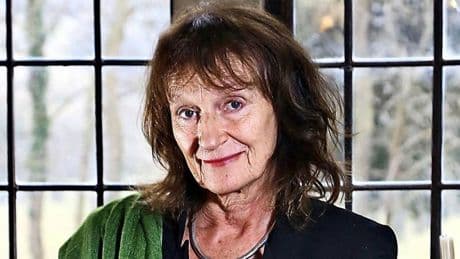 Addio alla “contessa dell’Lsd”, è morta nel suo castello Lady Amanda Feilding