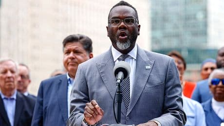 Top Chicago officials demand crime crackdown as mayor fights Trump over looming takeover: '100% need help'