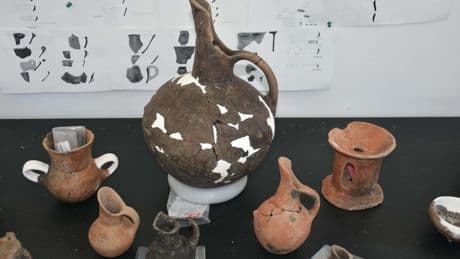 Yassıtepe Höyüğü'nde 5 bin yıllık saklama kapları bulundu