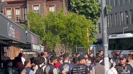 İstanbul Üniversitesi'nde Gezi anmasına polis müdahalesi: Öğrenciler gözaltına alındı