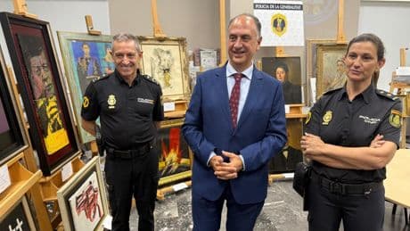 La Policía de la Generalitat interviene 41 obras falsas de pintores como Warhol, Sorolla o Dalí
