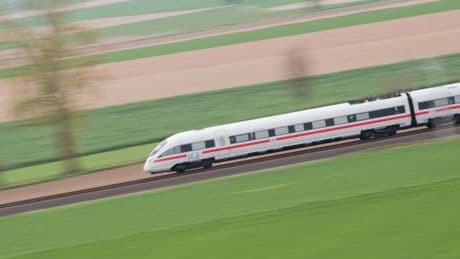 Bahn erwartet erste neue ICE L – Fahrgastverband warnt vor Ausmusterung alter Züge