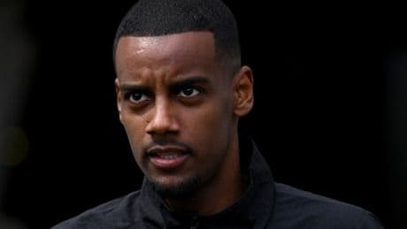 Alexander Isak’s stance on Arsenal and Chelsea transfer revealed