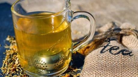 quali sono le tisane fredde da scegliere quando fa caldo