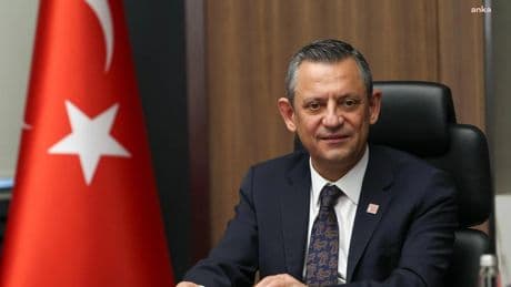 Özel’den eski Genel Başkanlara telefon