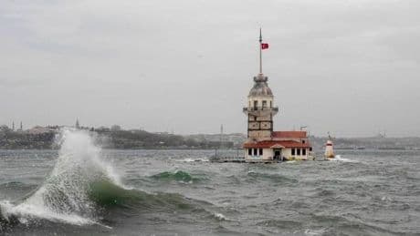 İstanbul yaza veda ediyor! Fırtına uyarıları peş peşe yapıldı