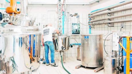Da mugnai a distillatori. E la farina del loro sacco adesso diventa whisky