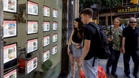 La compraventa de viviendas alcanza máximos desde el boom con 360.000 operaciones en 2025
