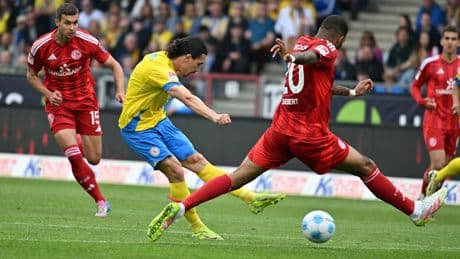 Nur 2:2 in Braunschweig - Traumtor und Comeback-Doppel zu wenig für Rang 3