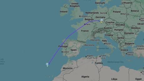 Wind-battered plane bounces while landing at ‘world’s most challenging airport’