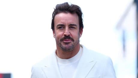 Alonso y su reacción antes de probar las mejoras de Silverstone: "Creo que es menos que lo de Imola"