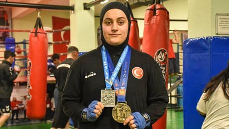 Milli boksör Şeyma Düztaş, Dünya Boks Şampiyonası'nda bronz madalya kazandı