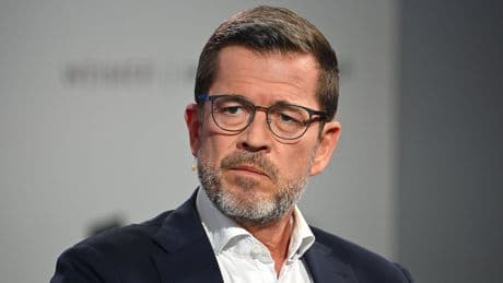Bereits neue Beziehung: Karl-Theodor zu Guttenberg ist offiziell geschieden