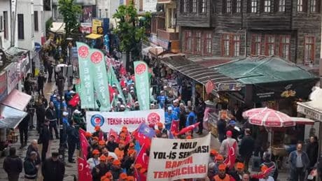 Bartın'da emekçiler hakları için yürüdü