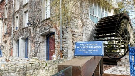 Un Graceland à la française : Claude-François Jr veut racheter le moulin de Dannemois