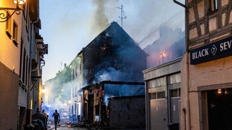 Großbrand in Villingen-Schwenningen unter Kontrolle – Gebäude teils eingestürzt
