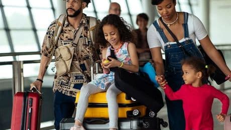 UK holidaymakers warned to 'never do this' with your cash at an airport