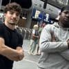 Na acht jaar moet Isaac (16) Nederland huilend uit door nieuwe regels: ‘Hij is gebroken’