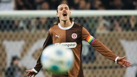 St.-Pauli-Trainer verrät Diagnose - Kehrt Irvine erst zur Retter-Party zurück?