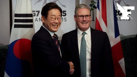 Le premier ministre britannique confond le président sud-coréen avec son interprète