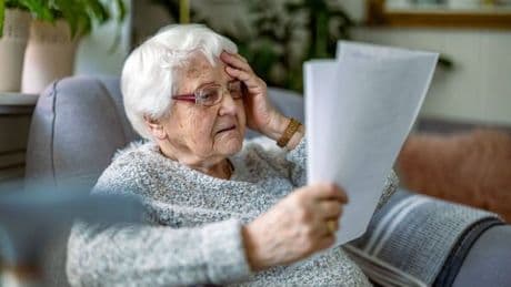 DWP urgent alert to millions claiming benefits including Universal Credit and PIP