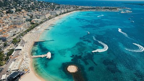 Cannes se ha hartado de los megacruceros. El gran drama de la industria es que cada vez más ciudades piensan igual
