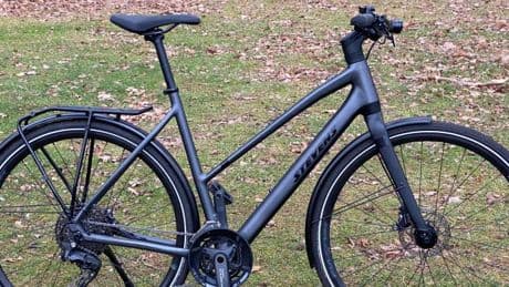 Kaum als E-Bike zu erkennen – dieses Rad ist ein verlässlicher Begleiter in der Stadt