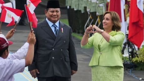 Leaders of Indonesia and Peru hold talks on trade and economic ties