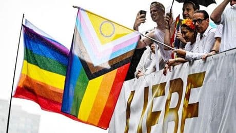 Regenbogen oder Progress-Pride: Das bedeuten die Farben
