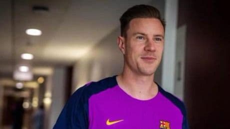 Ter Stegen sigue con molestias y sin decidir si se opera