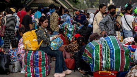 Après cinq jours d’affrontements sanglants, le Cambodge et la Thaïlande conviennent d’un cessez-le-feu
