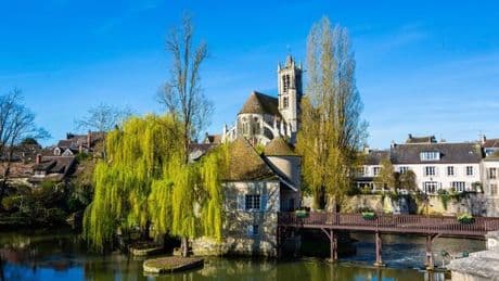Famous tiny town just an hour from Paris that inspired masterpieces — few tourists