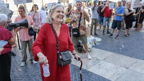 Petición de disculpas a la doctora Marín, consuelo de alcohólicos