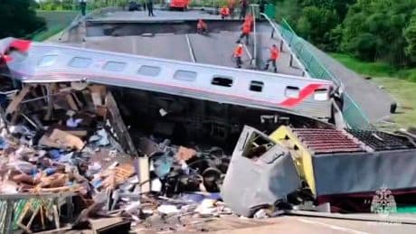 Kurz vor der zweiten Verhandlungsphase – Explosionen und Entgleisungen im russischen Hinterland