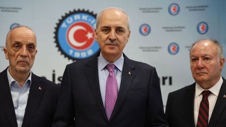 Kurtulmuş: Kamu işçilerimizin hak ettikleri emeklerinin karşılığı olan payı almalarını arzu ederiz