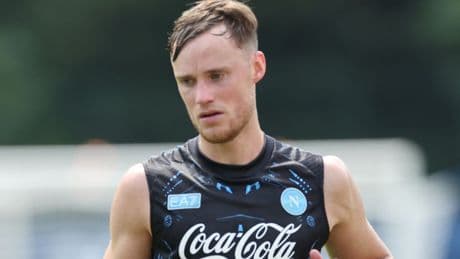 Napoli maakt komst Beukema bekend, verdediger komt over van Bologna