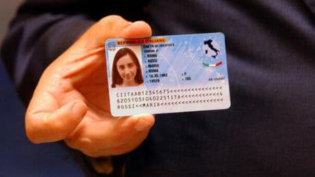 Carta d?identità elettronica, in arrivo novità per gli over 70: stop ai rinnovi