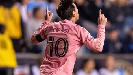 Un golazo de Messi evita la derrota de un Inter Miami herido