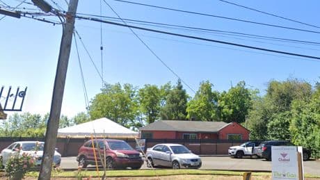 Preschool security shoots man who threatened to attack him right in front of the Jewish facility