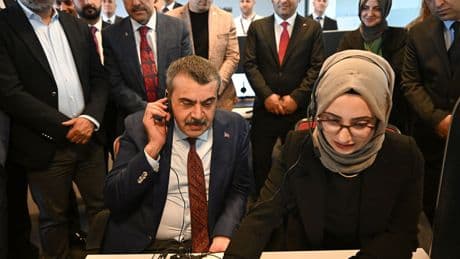 Bayram tatili uzatılacak mı? Bakan Tekin'den cevap