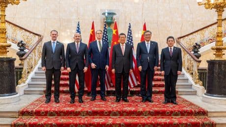 US-China trade talks ‘going well’ as meeting resumes for second day in London