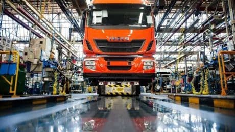 Tata Motors garantiza el futuro de las plantas en España tras comprar la compañía a los Agnelli