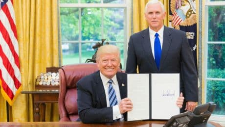 Donald Trump a proposé à l'Ukraine d'accueillir les migrants expulsés par les États-Unis en échange de l'aide militaire
