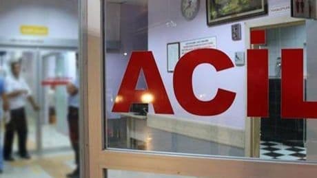 Otoparkta feci ölüm! Yere düştü, üzerinden otomobil geçti