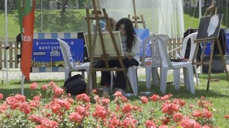 Bursa, gençlerle birlikte renkleniyor
