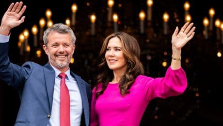 König Frederik und Königin Mary zeigen sich ungewohnt innig